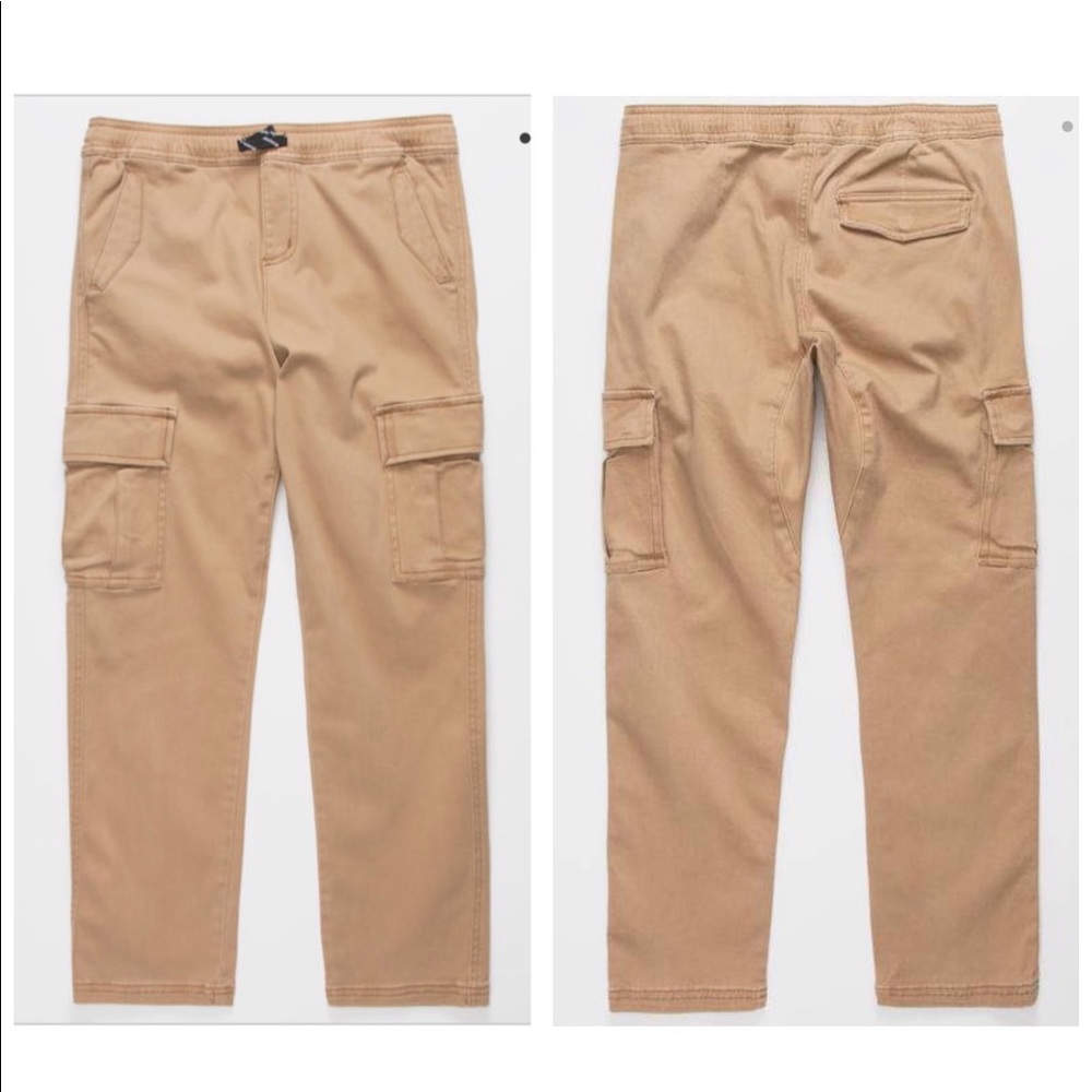 Charles and a Half from Tilly’s Jogger Pants